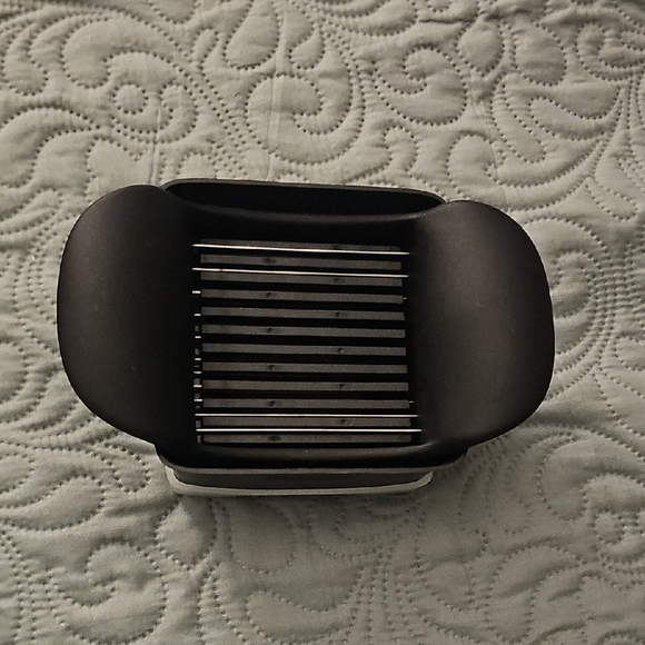 Pampered Chef Quick Slice Slicer Black Tool (3- piece) - Picture 1 of 5